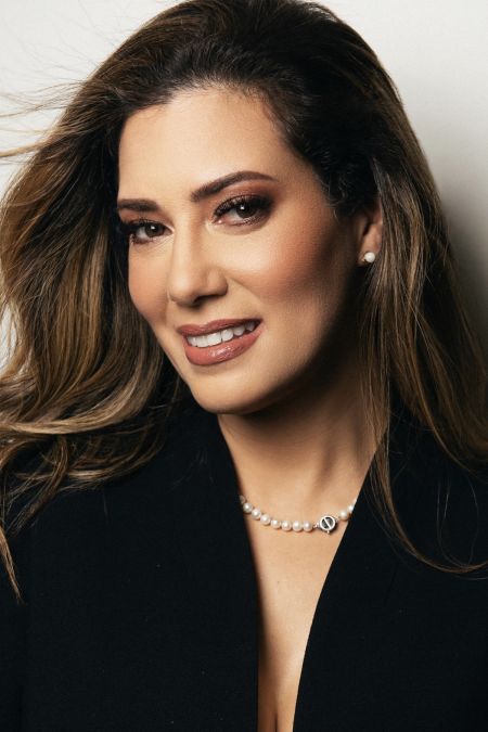 LAUI Luxury Real Estate Farah Lauenstein Picture